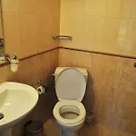 招待所 Family Daf