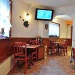 招待所 Family Daf 4*