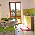 招待所 Family Daf 4*