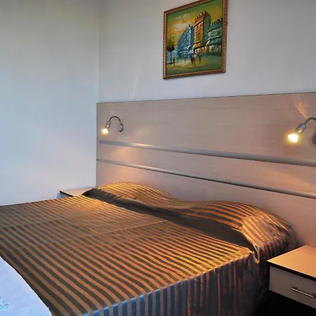 Family Daf בית הארחה