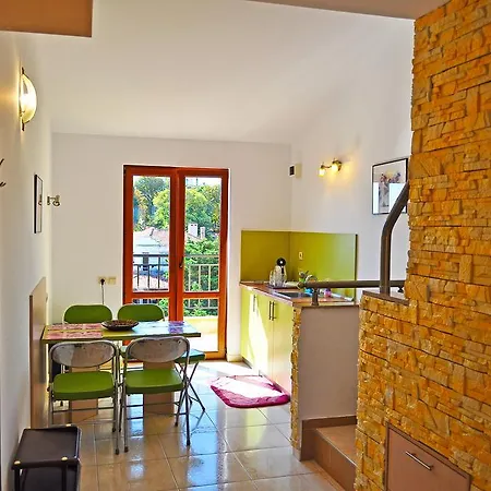 בית הארחה Family Daf 4*