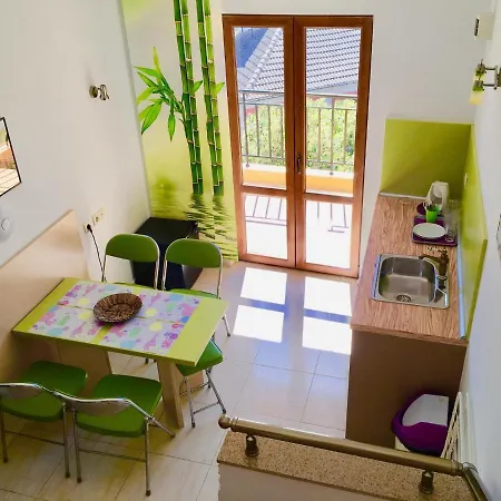 Family Daf בית הארחה 4*