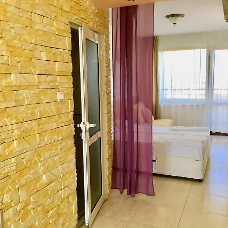 Family Daf בית הארחה