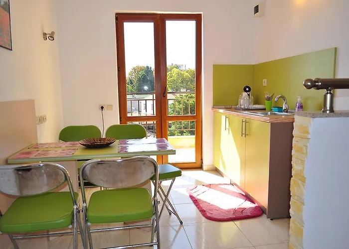 게스트하우스 Family Daf 4*